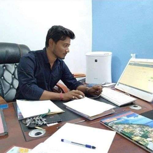 Aditya Kumar senior engineer of HouseMekar